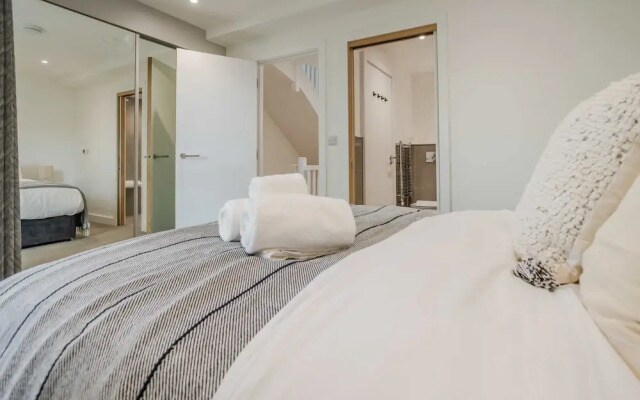 The Hidden Suite - 4BR Townhome Roof Top