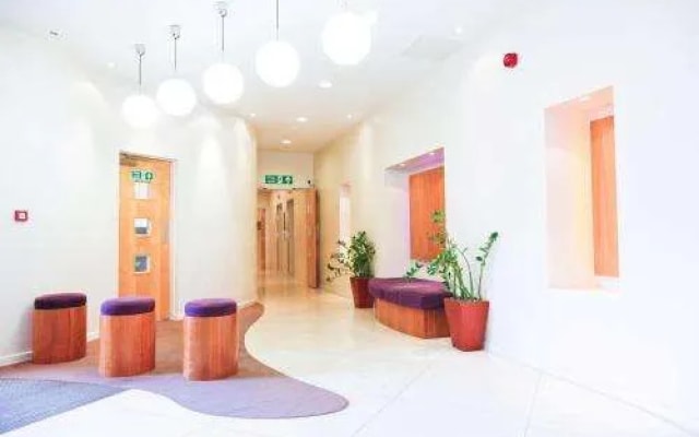 Horizon Canary Wharf Apartment