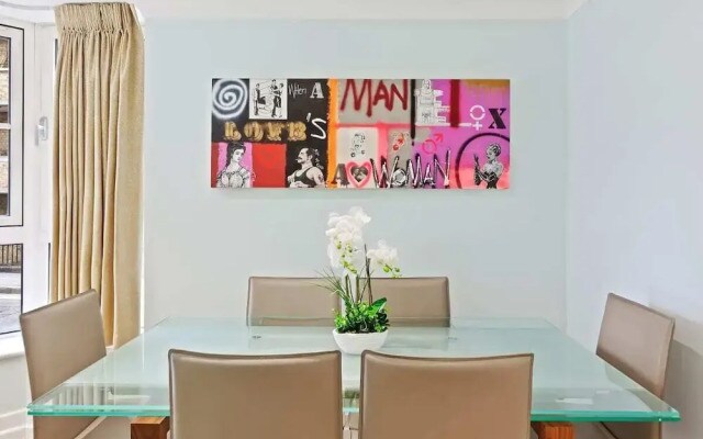 Sophisticated 2 Bed, 2 Bath apt in Angel