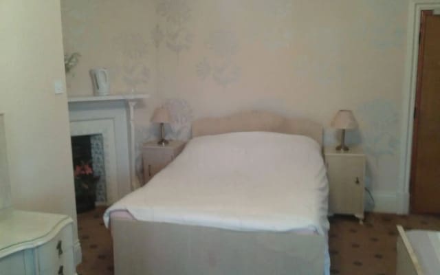 Oakfield Lodge Guest House Stockport