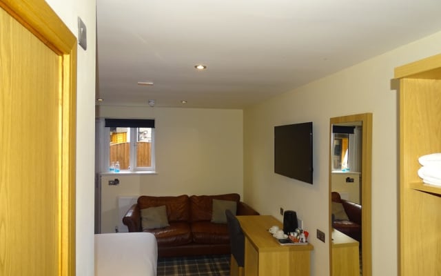 Oddfellows Hotel Bar & Restaurant