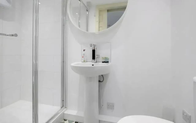 Ecclesall Road Apartment