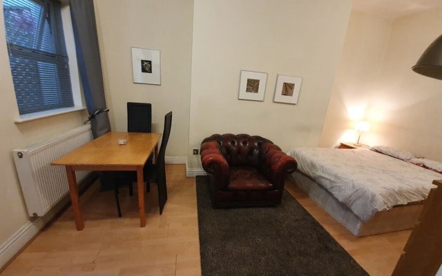 Studio Apartment in South Kensington 7