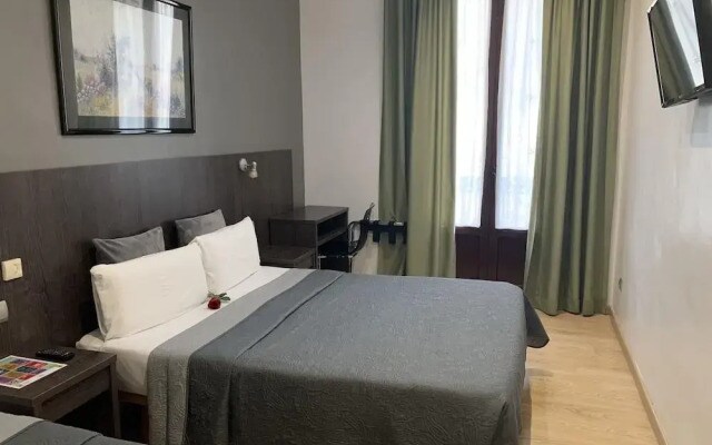Ciudad Condal Hostal