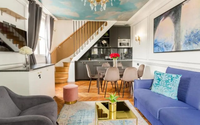 Luxury 2 Bedroom Duplex - Beautiful Monument View