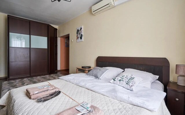 Comfort Home (Комфорт Хоум) на улице Клары Цеткин 13