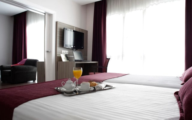 Hotel Serrano