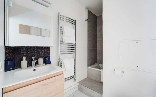 Apt Cosy - Ac-1ch/4p - Suresnes/parc du Chateau