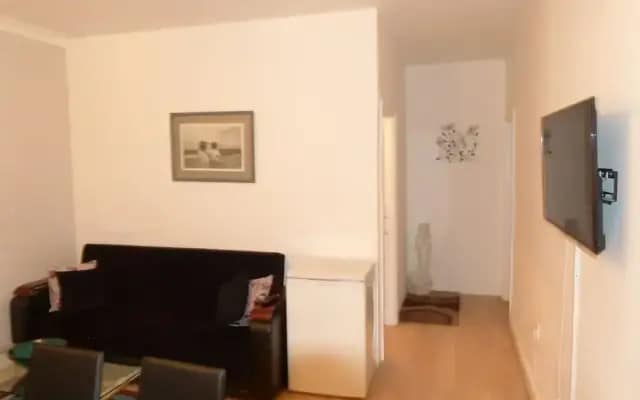 SS Property Hub – Apartment Close to Hyde Park