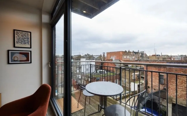 The Wembley Crib Lovely 1bdr Flat With Balcony