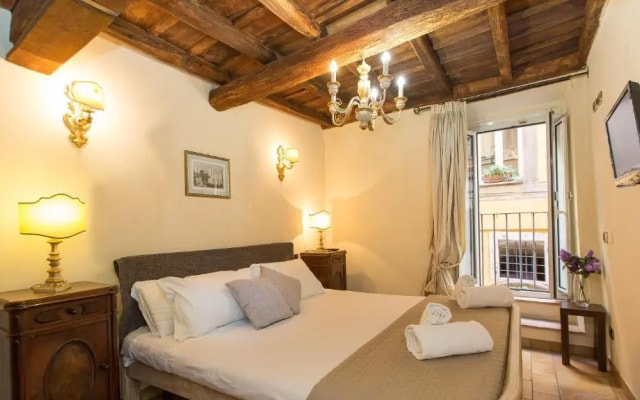 Rental in Rome Falegnami