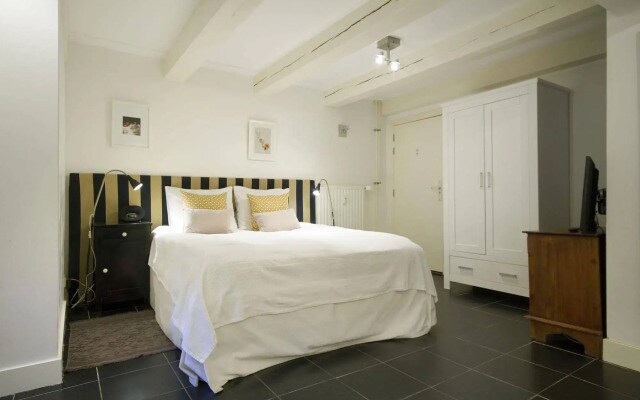 CoHo Apartment Suites