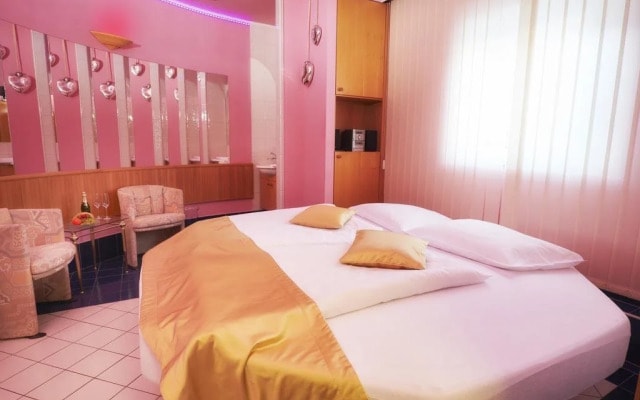 Hotel Eroplan