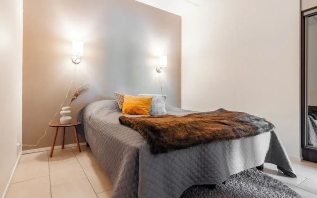 Modern 1BR Apartment next to Ski Slopes
