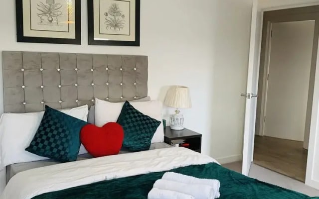 Charming 3-bed Apartment in London