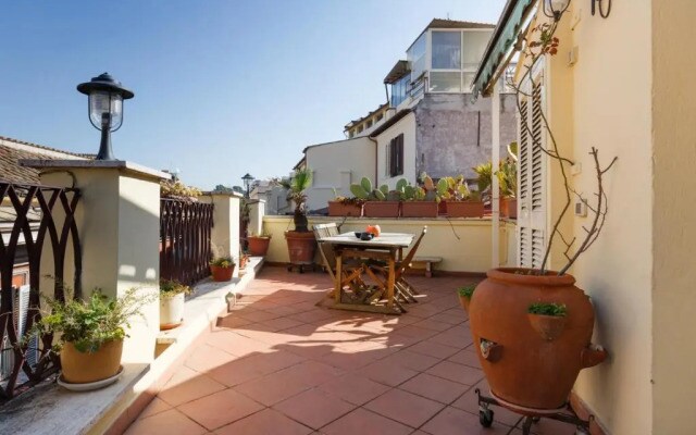 Trevi Charming Penthouse
