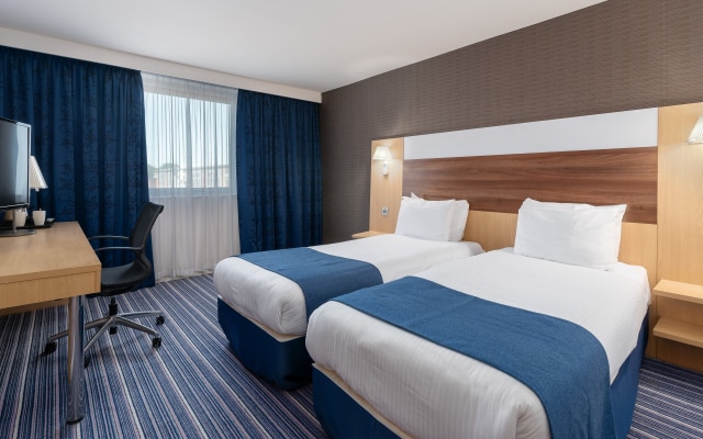 Holiday Inn Express Leigh - Sports Village by IHG