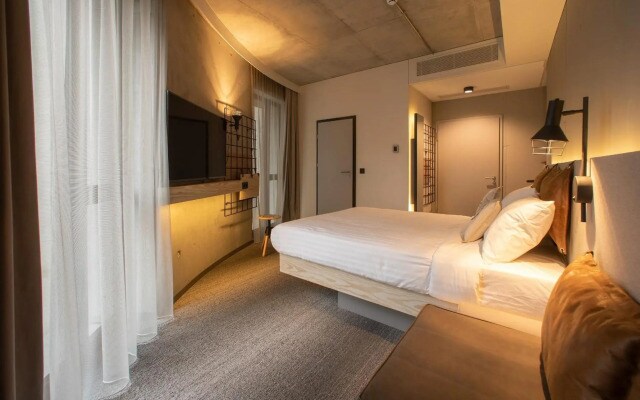Отель Moxy Kaunas Center