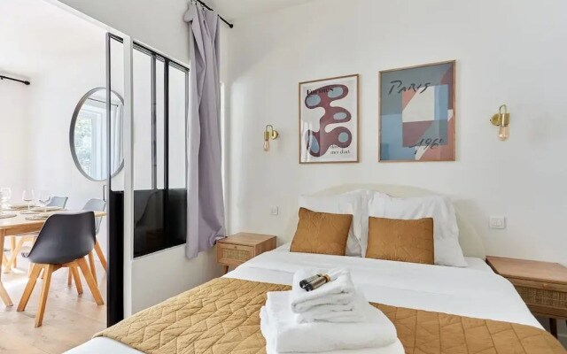 Apartment 2 Bedrooms Center of Paris