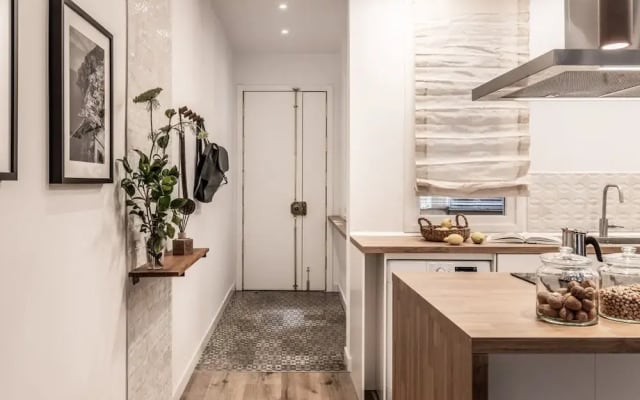 Casaluce - 2 Bedrooms in Trafalgar
