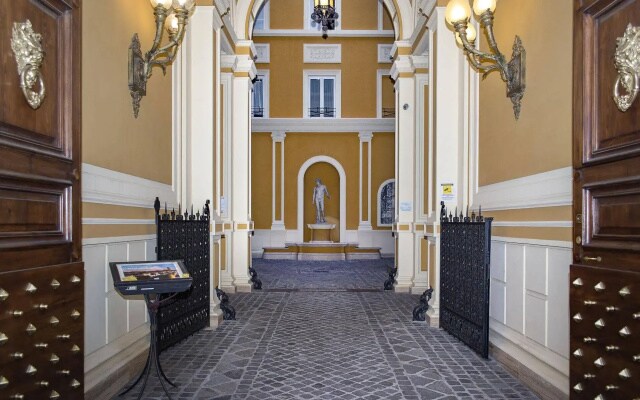 Inn Rome Rooms & Suites