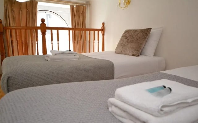 Luxury Hyde Park