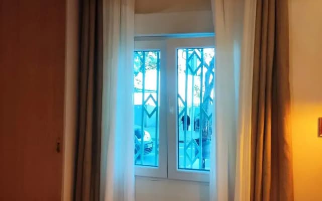 Studios Or Private Rooms