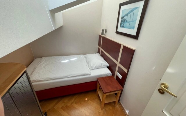 EA Hotel Juliš