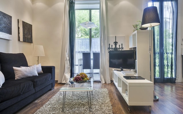 Aspasios Urquinaona Apartments