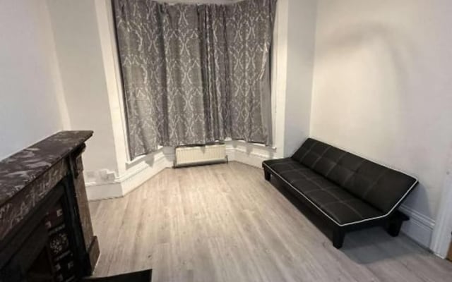 Oyo Northbrook Apartments