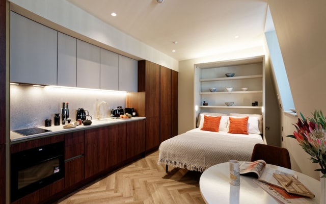 Notting Hill Studios by DMONTRIO