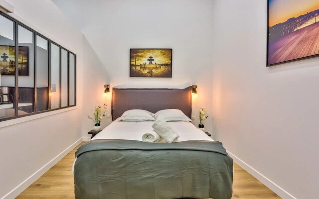 05 - Designed Parisian Flat