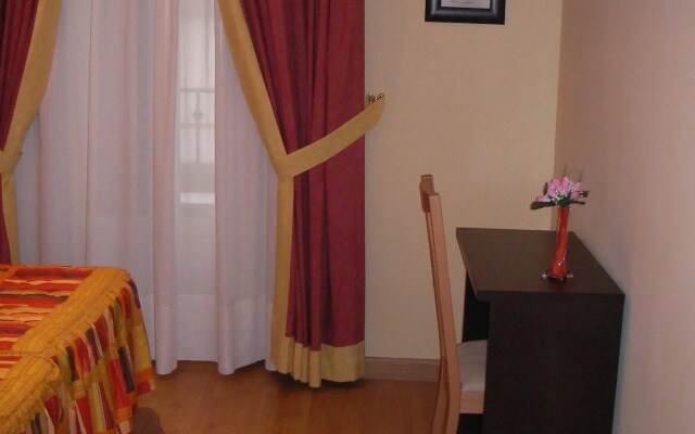 Hostal Las Cortes