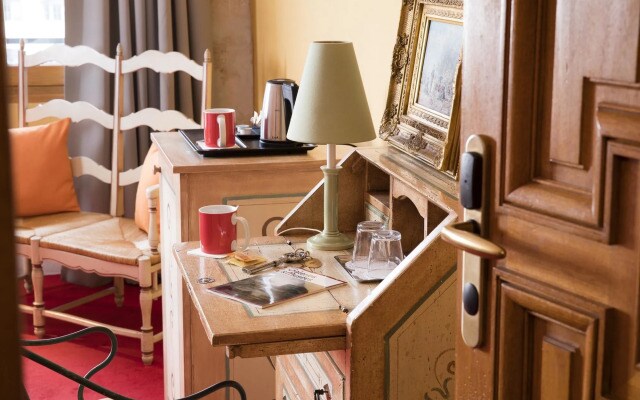 Hotel Les Rives De Notre Dame