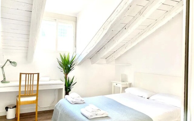 Apartment with One Bedroom in Madrid, with Wifi