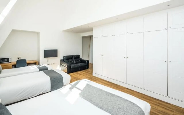 Simple Stay