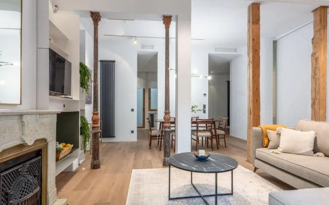 City Center modern apartment for 4 SANTA TERESA II