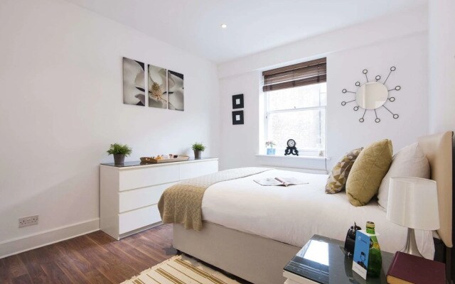 Stunning Queensway Apartment - SGS