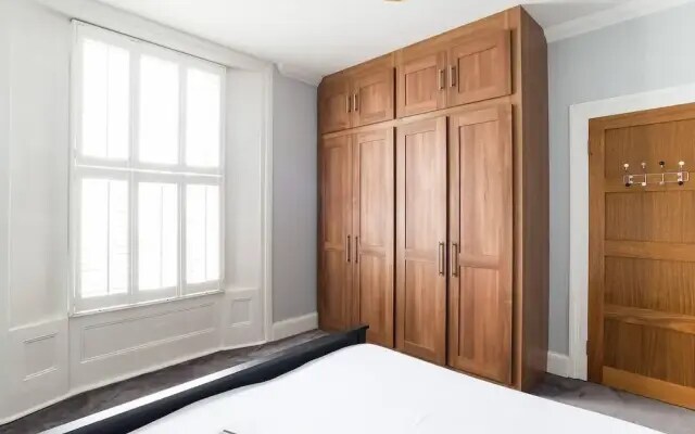 Wonderful 2BR Duplex Flat in Kennington