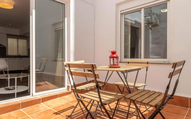 CERVANTES Apartment 24 2BT 1BR