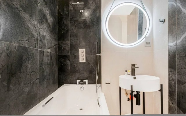 Knightsbridge 3-bed Next To Harrods With Patio