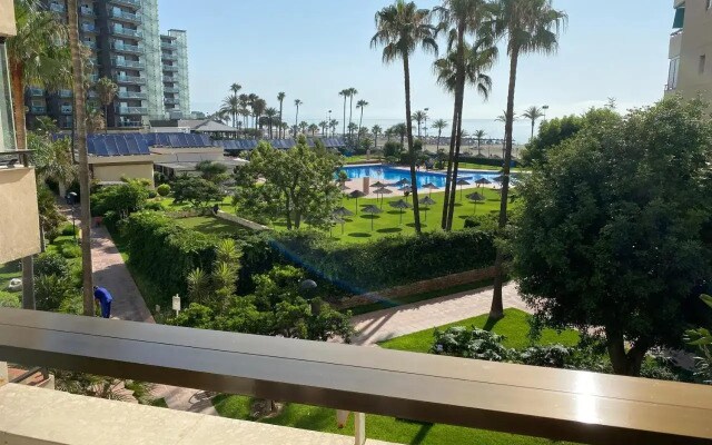 Urb Playamar 1 Torremolinos 1st line Beach