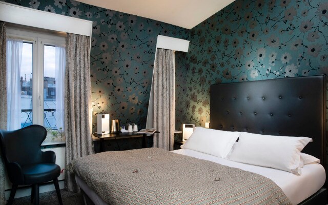 Hôtel Plaza Etoile