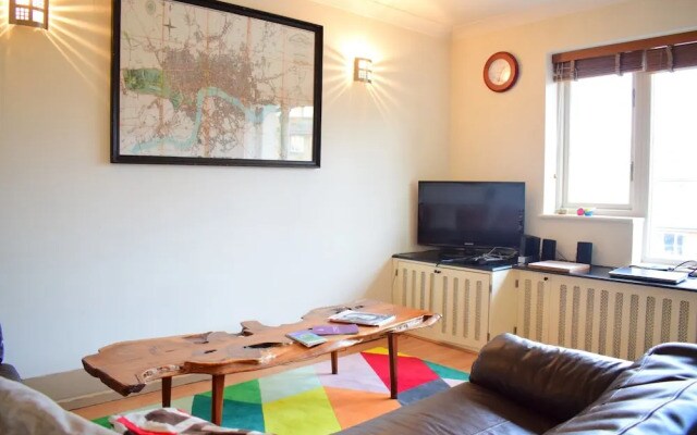 2 Bedroom Flat in North London