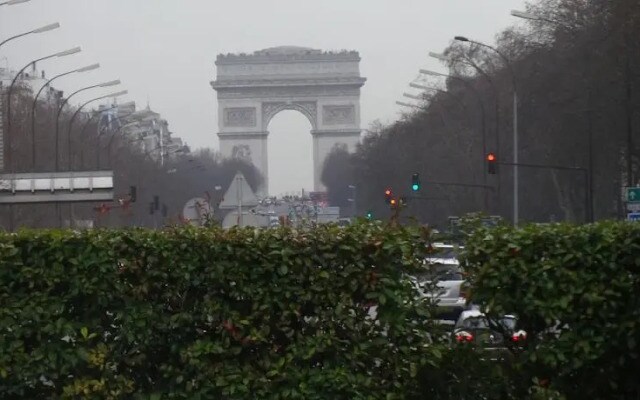 Neuilly Champs Elysées