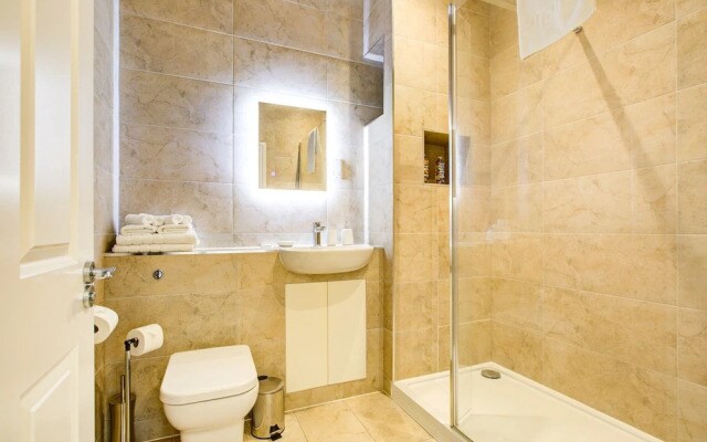 Hybrid Resi New Malden