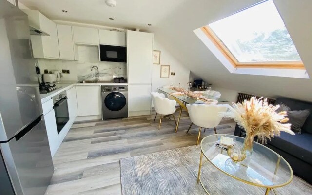 Apartment in Stepney Green
