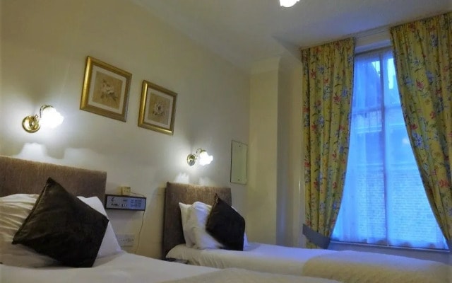 Holgate Hill Hotel