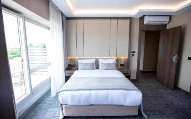 The Green Otel