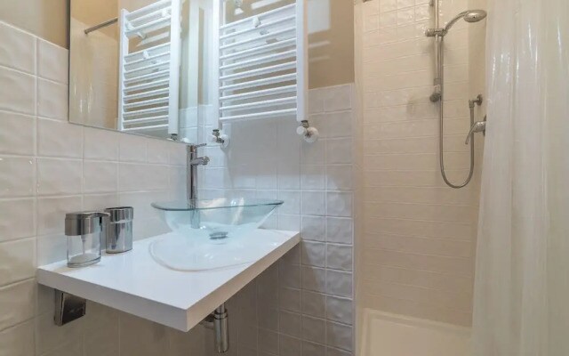 Villa Borghese Roomy Flat